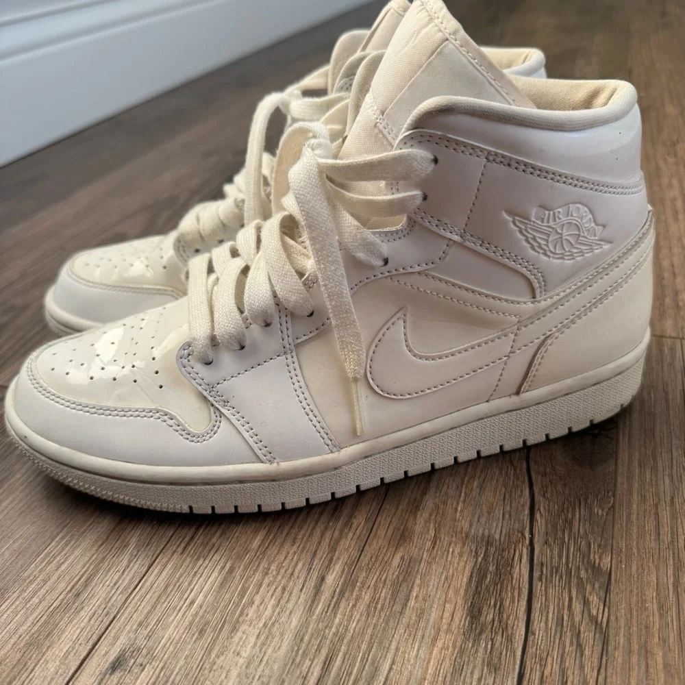 Nike Jordan 1 Mid Triple White Patent Swoosh (Women's) Size 9 - Picture 2 of 6